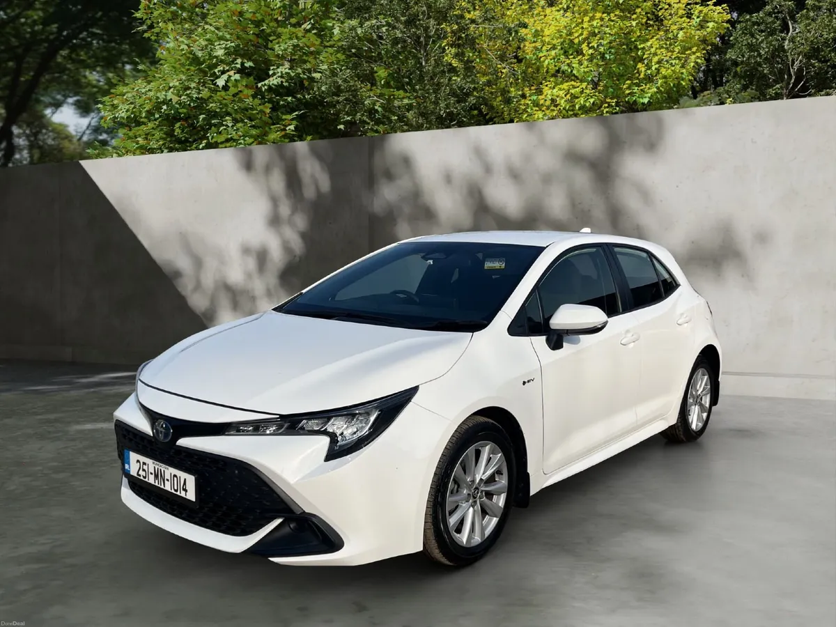Toyota Corolla 2025 - Image 1