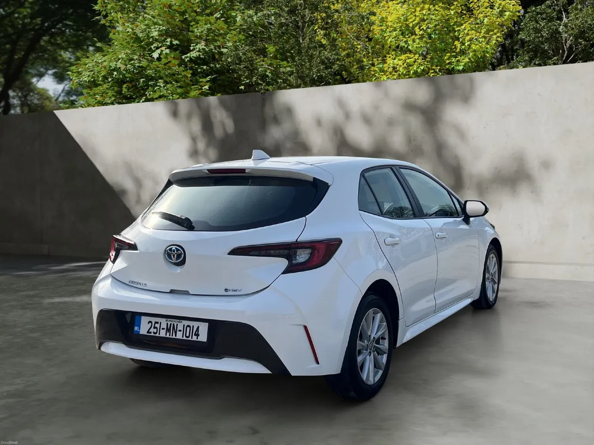 Toyota Corolla 2025 - Image 5