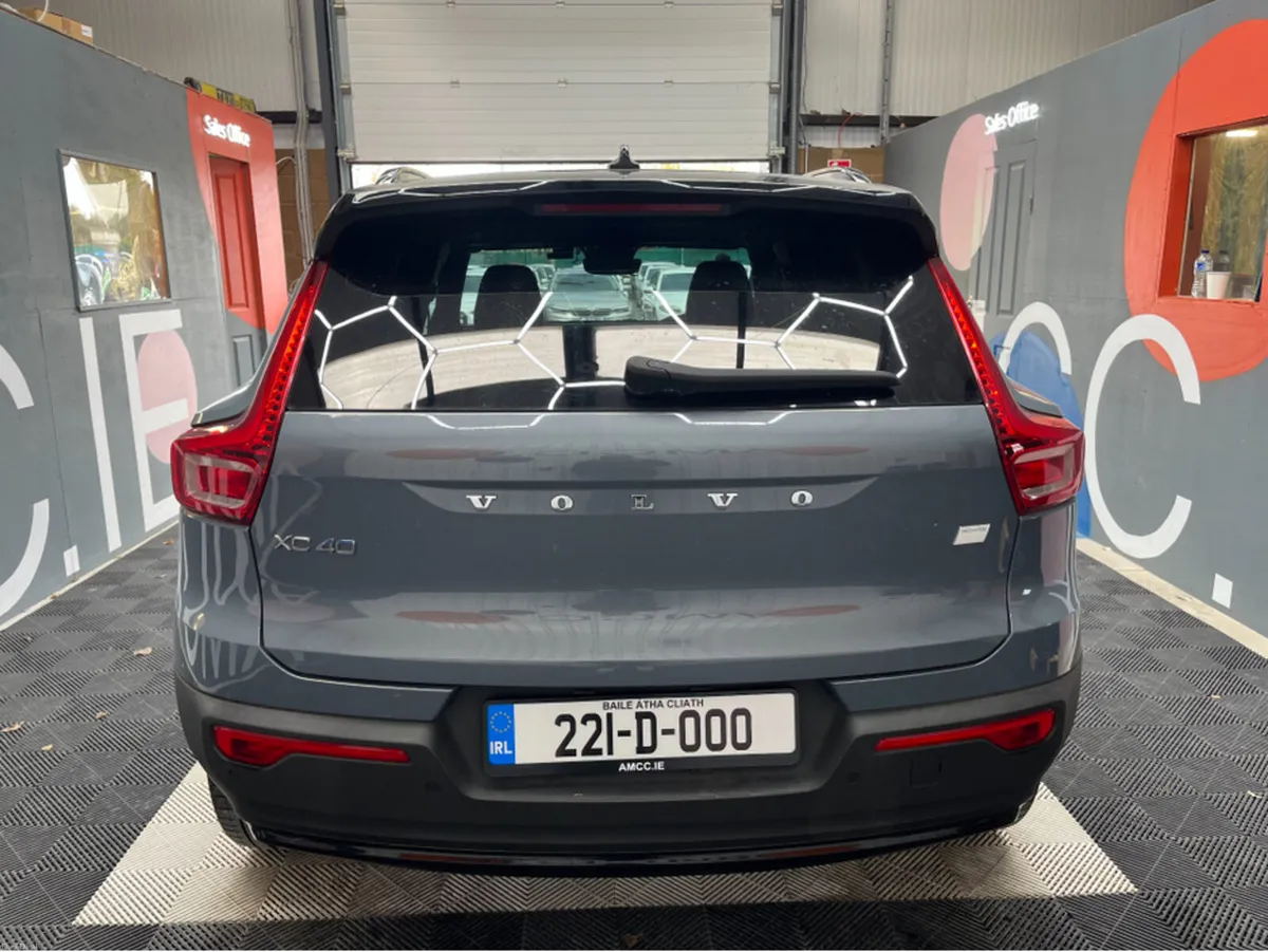 Volvo XC40 2022 VOLVO XC40 RECHARGE PLUS SINGLE MO - Image 3