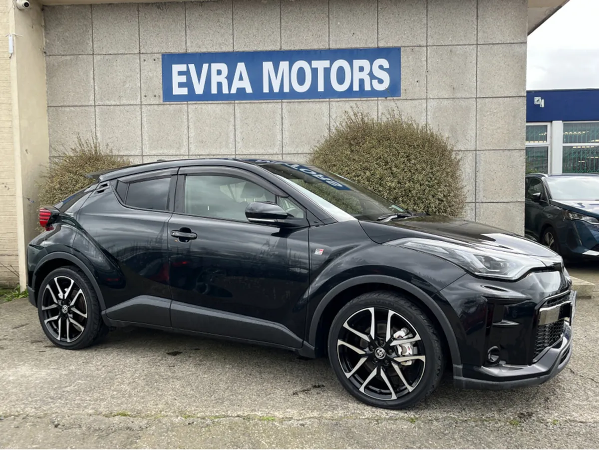 Toyota C-HR GR SPORT AUTOMATIC HYBRID 1.8 PETROL / - Image 3