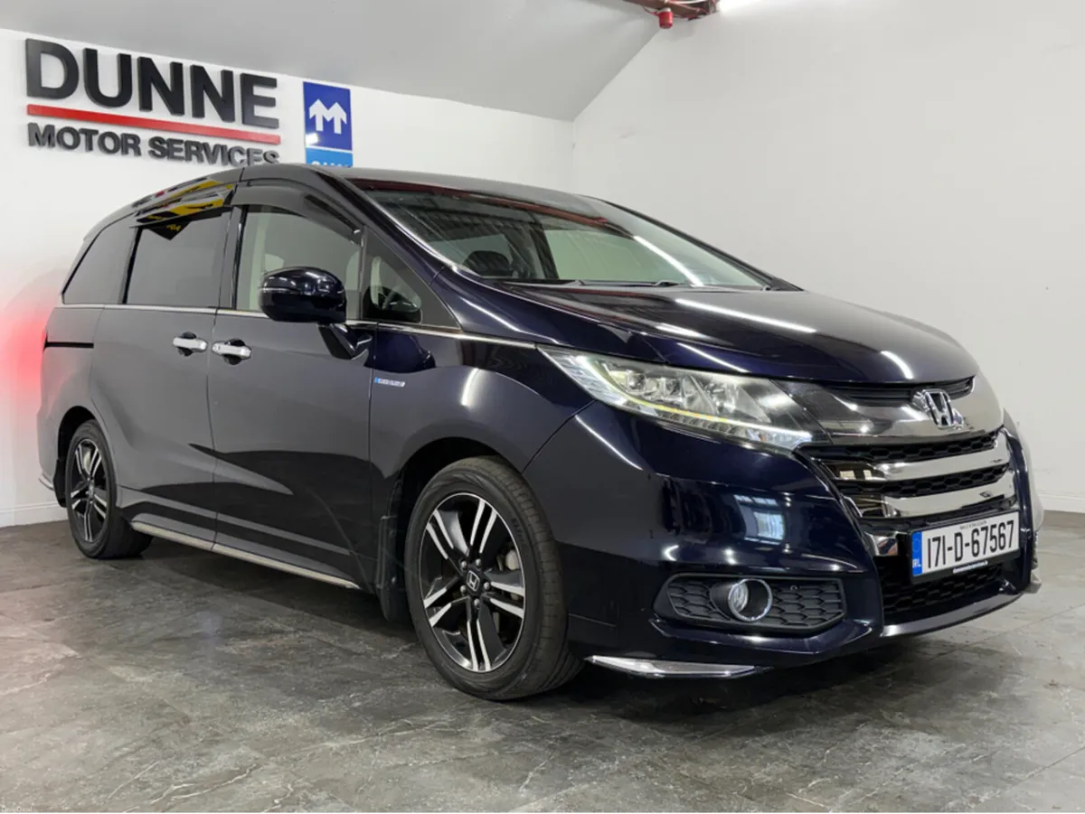 Honda Odyssey **7 SEATS**MIDDLE ROW CAPTIANS CHAIR - Image 2