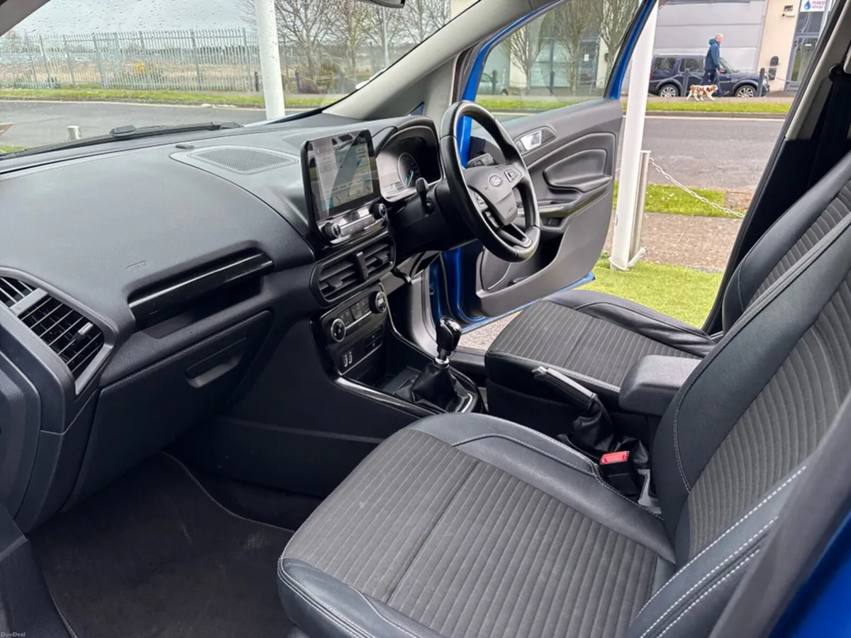 Ford EcoSport TITANIUM 1.0T 120PS 6 6SPEED 4DR - Image 3