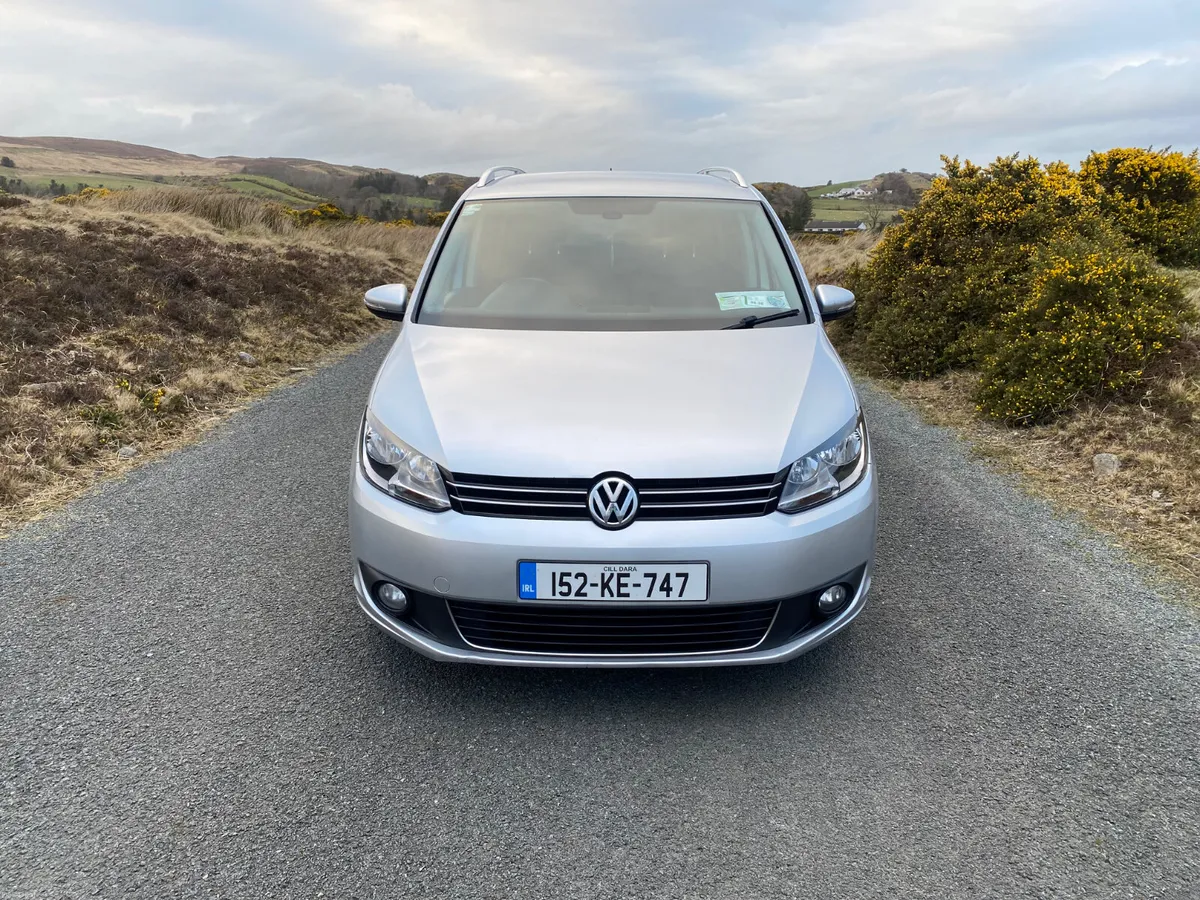 Volkswagen Touran 2015 Comfortline 7 seats - Image 1