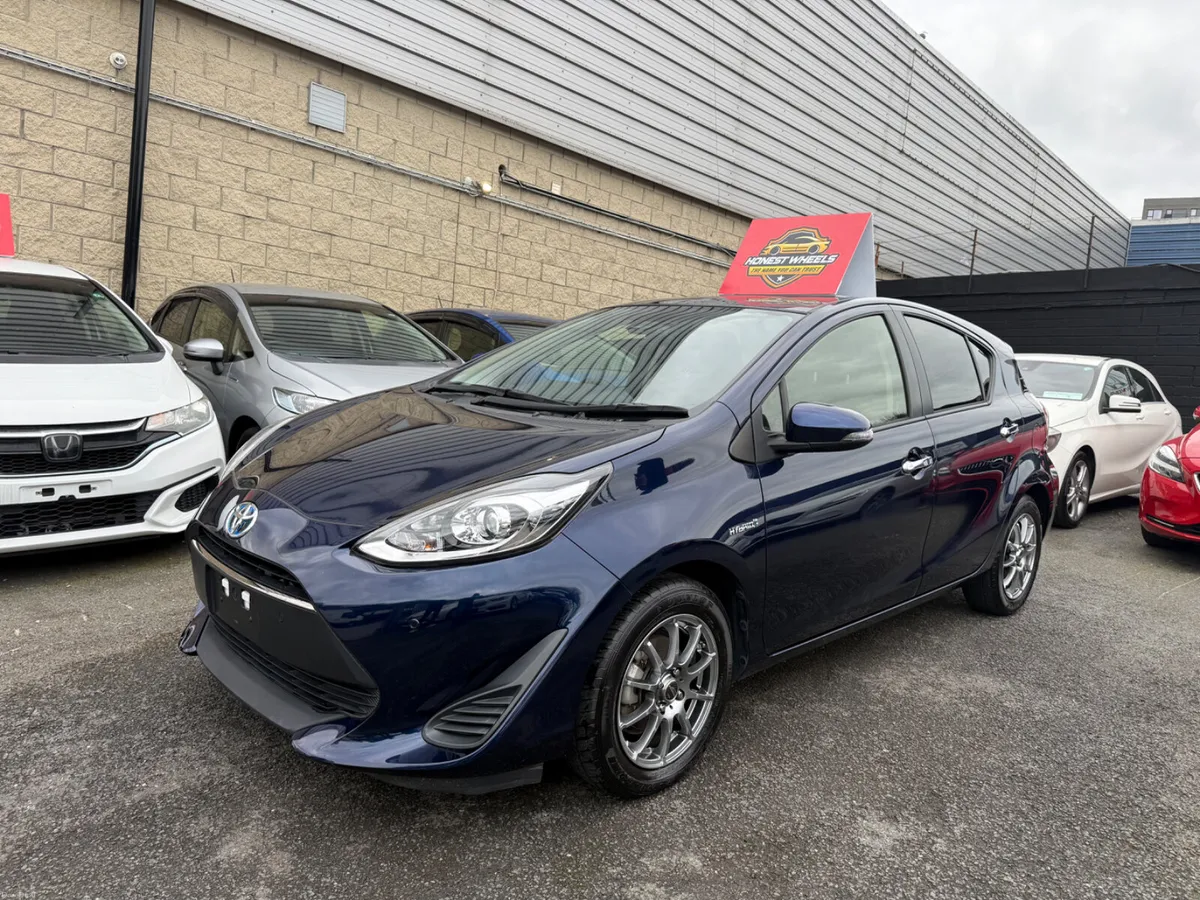 2018 Toyota Aqua 1.5 Hybrid “PUSH START” - Image 3