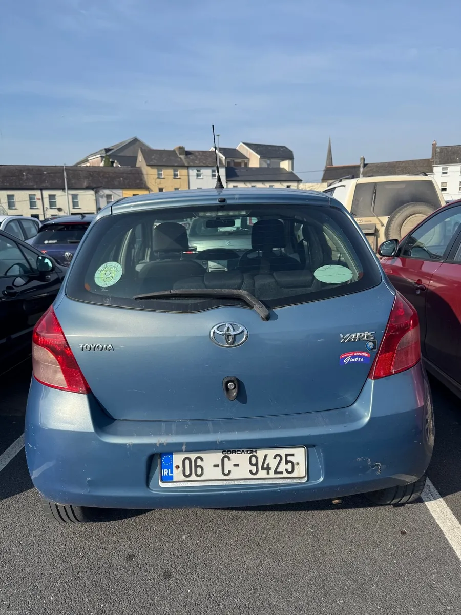 Toyota Yaris 2006 - Image 4