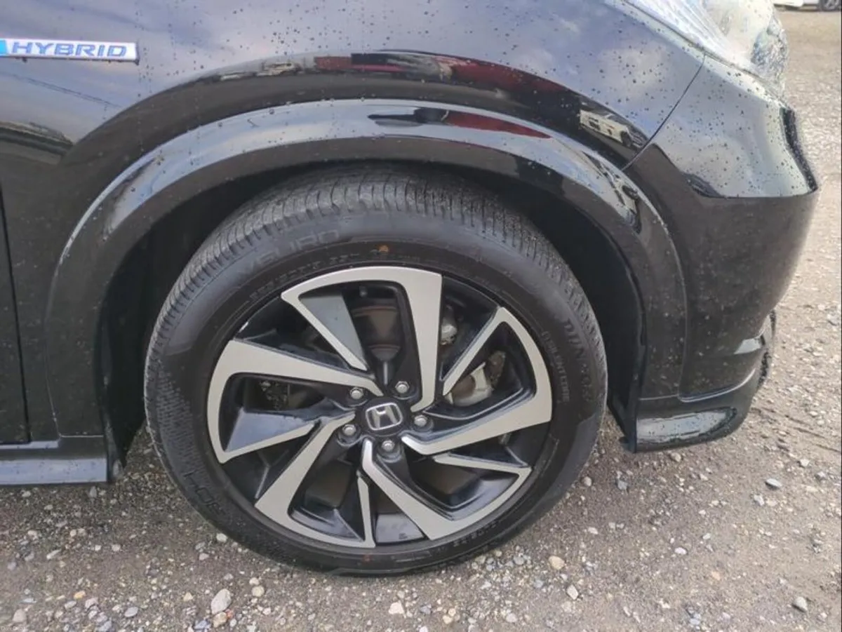 Honda Vezel Hybrid RS HondaSensing - Image 3