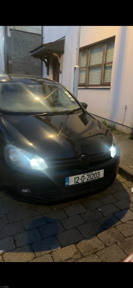 Volkswagen Golf 2012 - Image 2