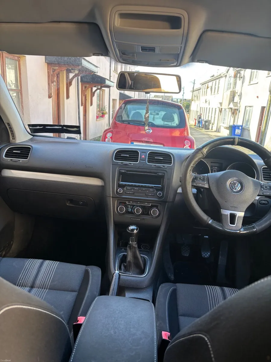Volkswagen Golf 2012 - Image 4
