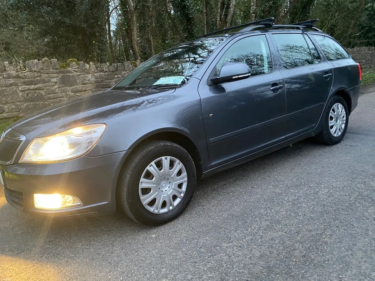SKODA OCTIVA TDI SPORT BACK NCT&TAX MINT - Image 2