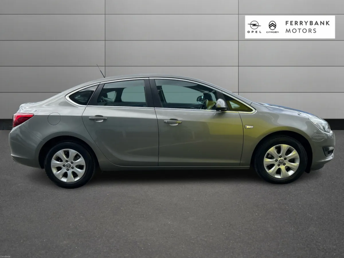 Opel Astra NOTCHBACK SALOON 1.6 CDTI 110PS 4DR - Image 4