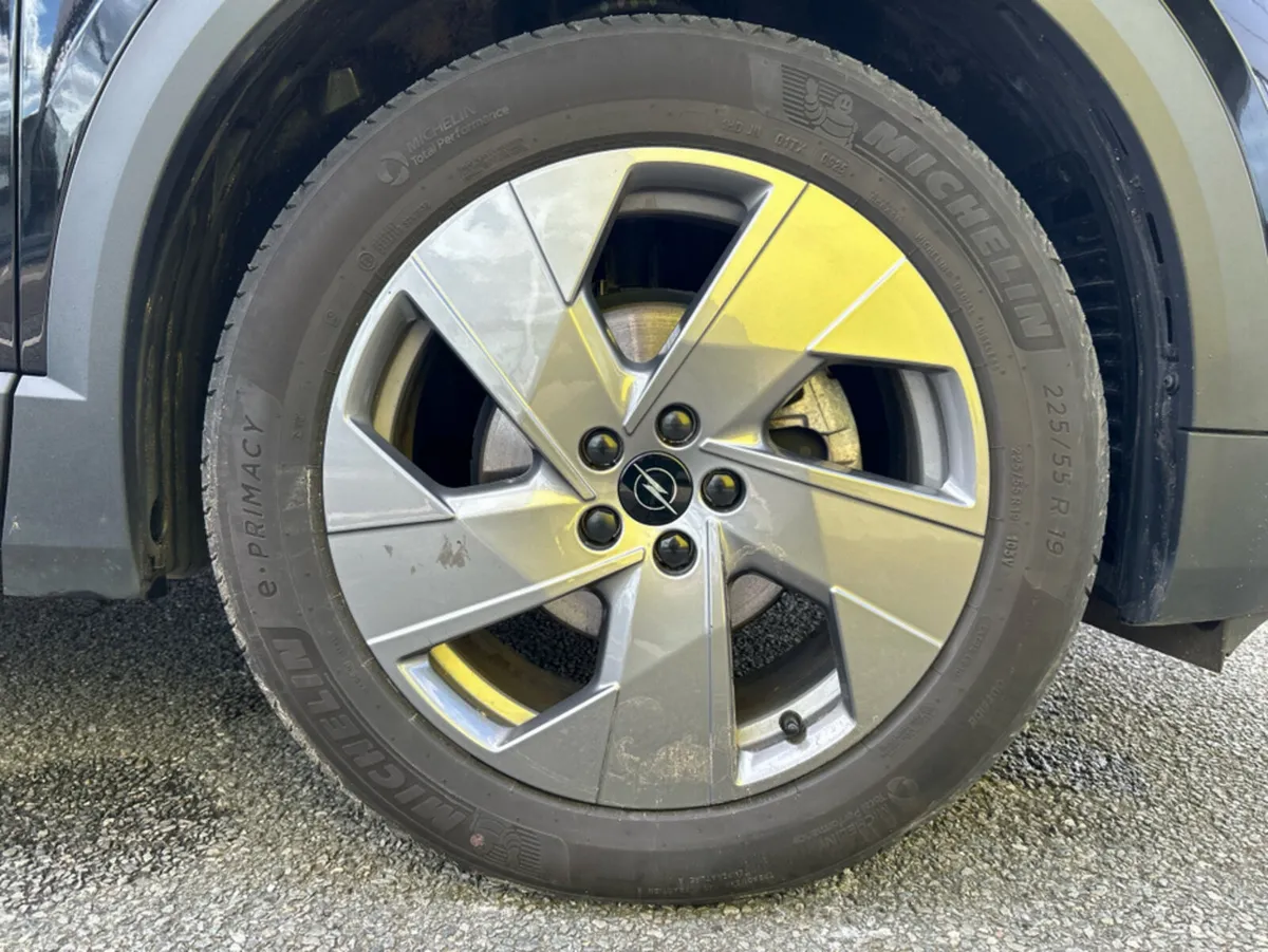 Opel Grandland ELEGANCE PURETECH 13 - Image 5