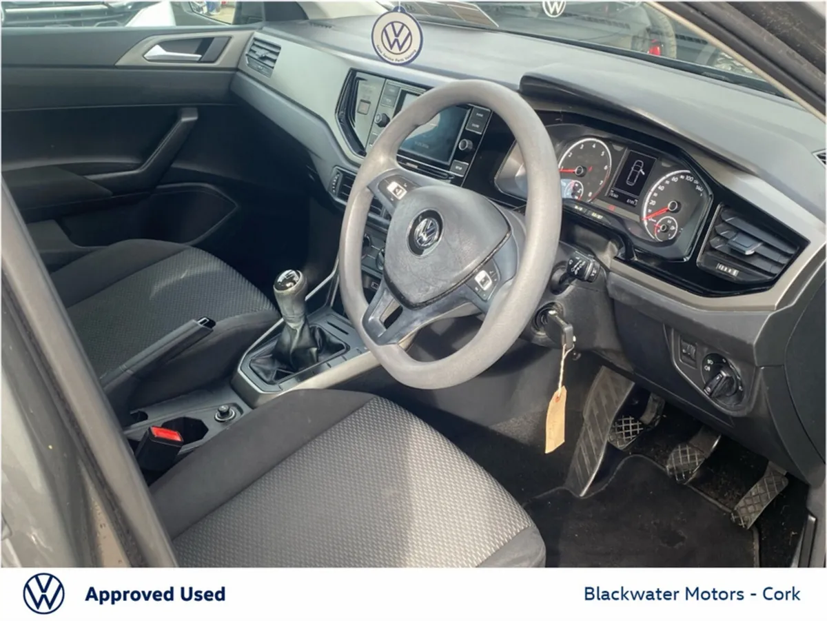 Volkswagen Polo 1.0 65BHP 5DR TRENDLINE WITH TECHN - Image 4