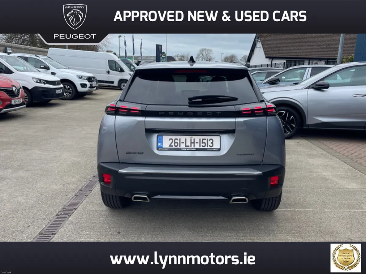 Peugeot 2008 ALLURE 1.2 MILD-HYBRID 13 - Image 4