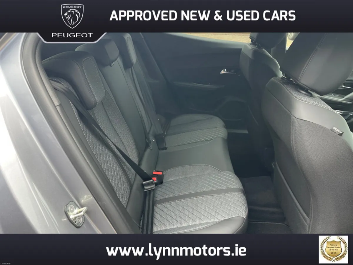Peugeot 2008 ALLURE 1.2 MILD-HYBRID 13 - Image 6