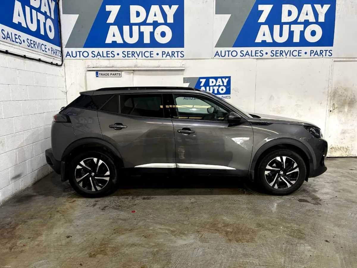 Peugeot 2008 ALLURE 1.2 100 4DR - Image 3