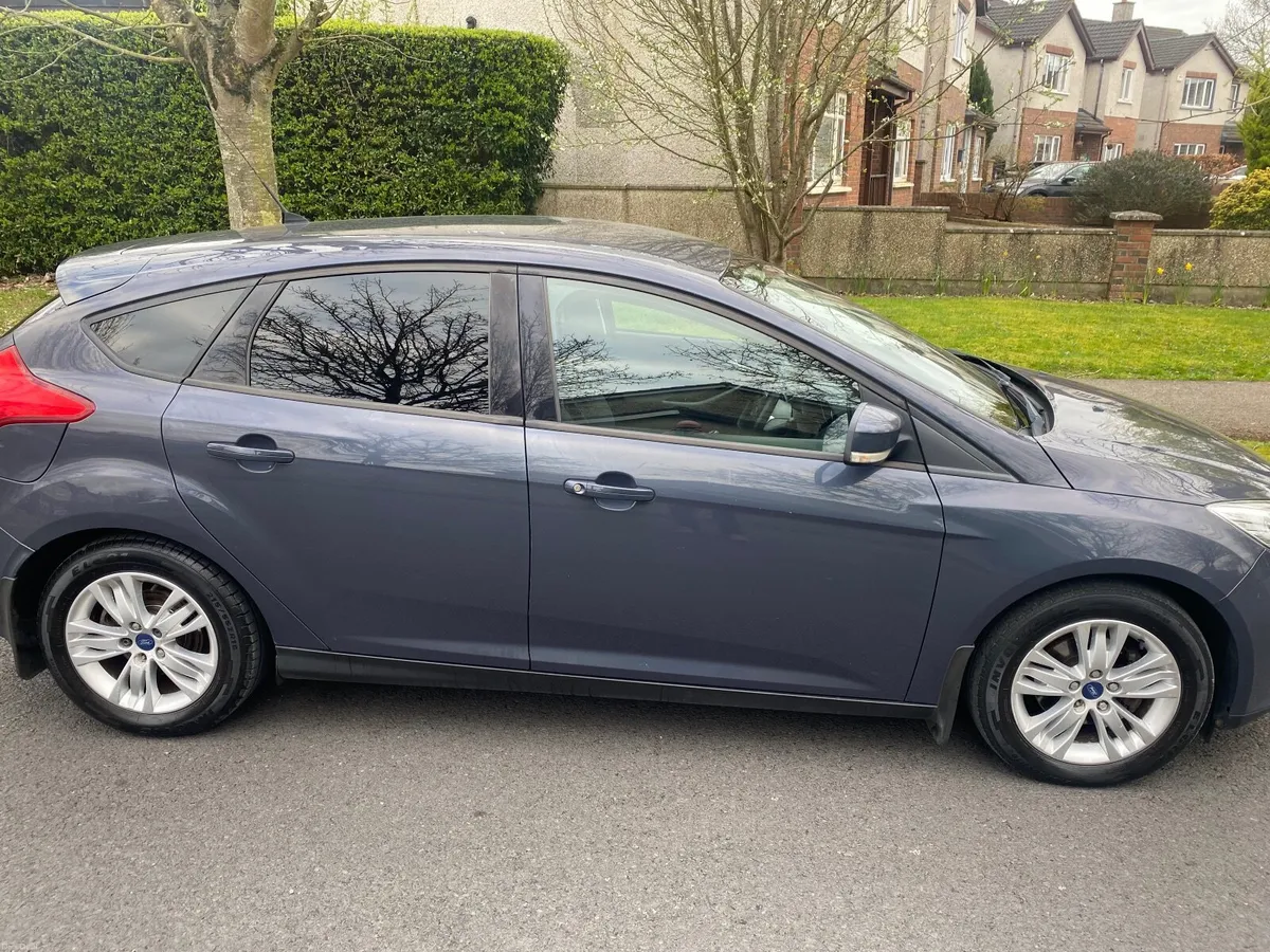 Ford Focus 2012 - Image 1