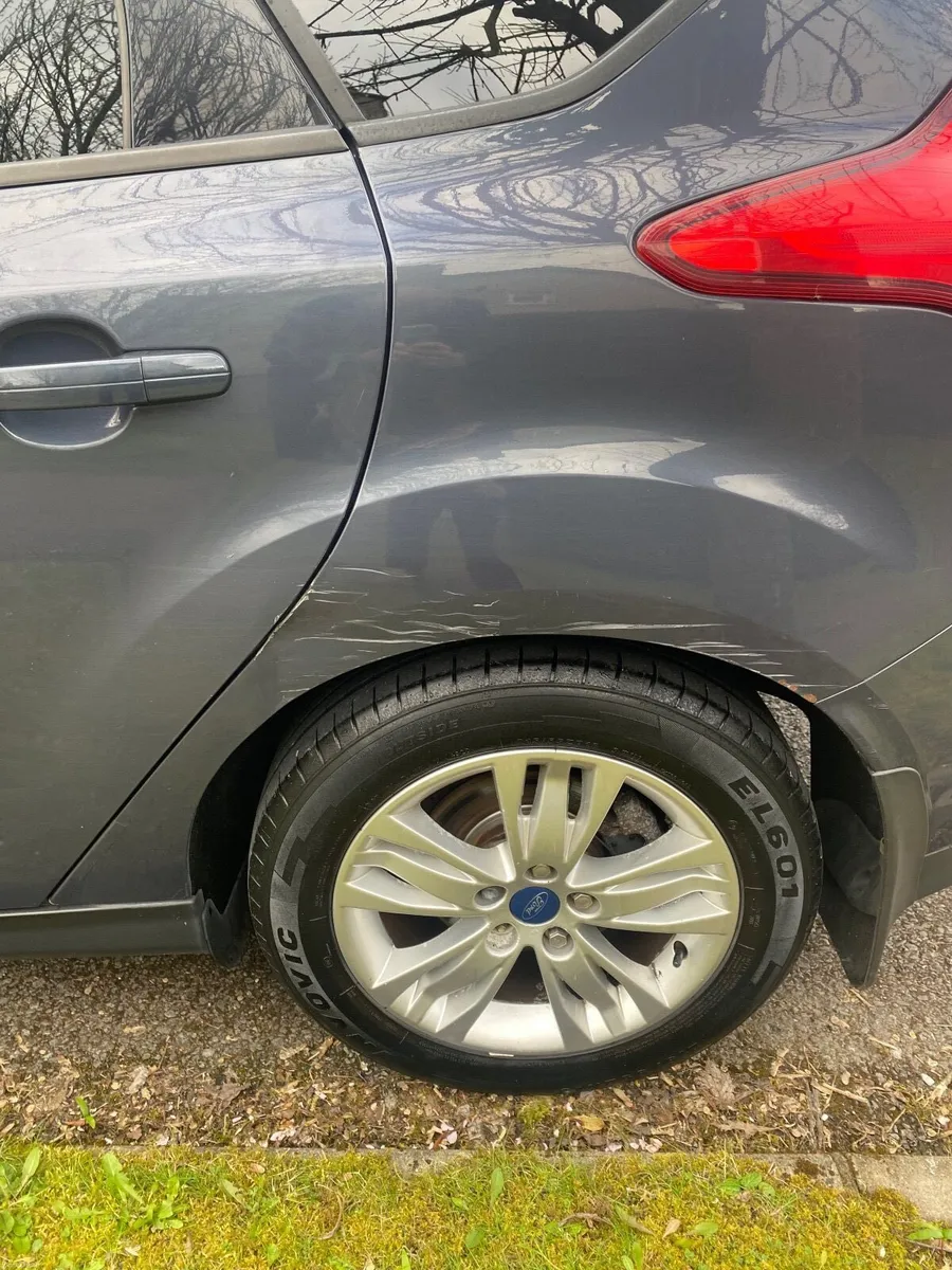 Ford Focus 2012 - Image 4