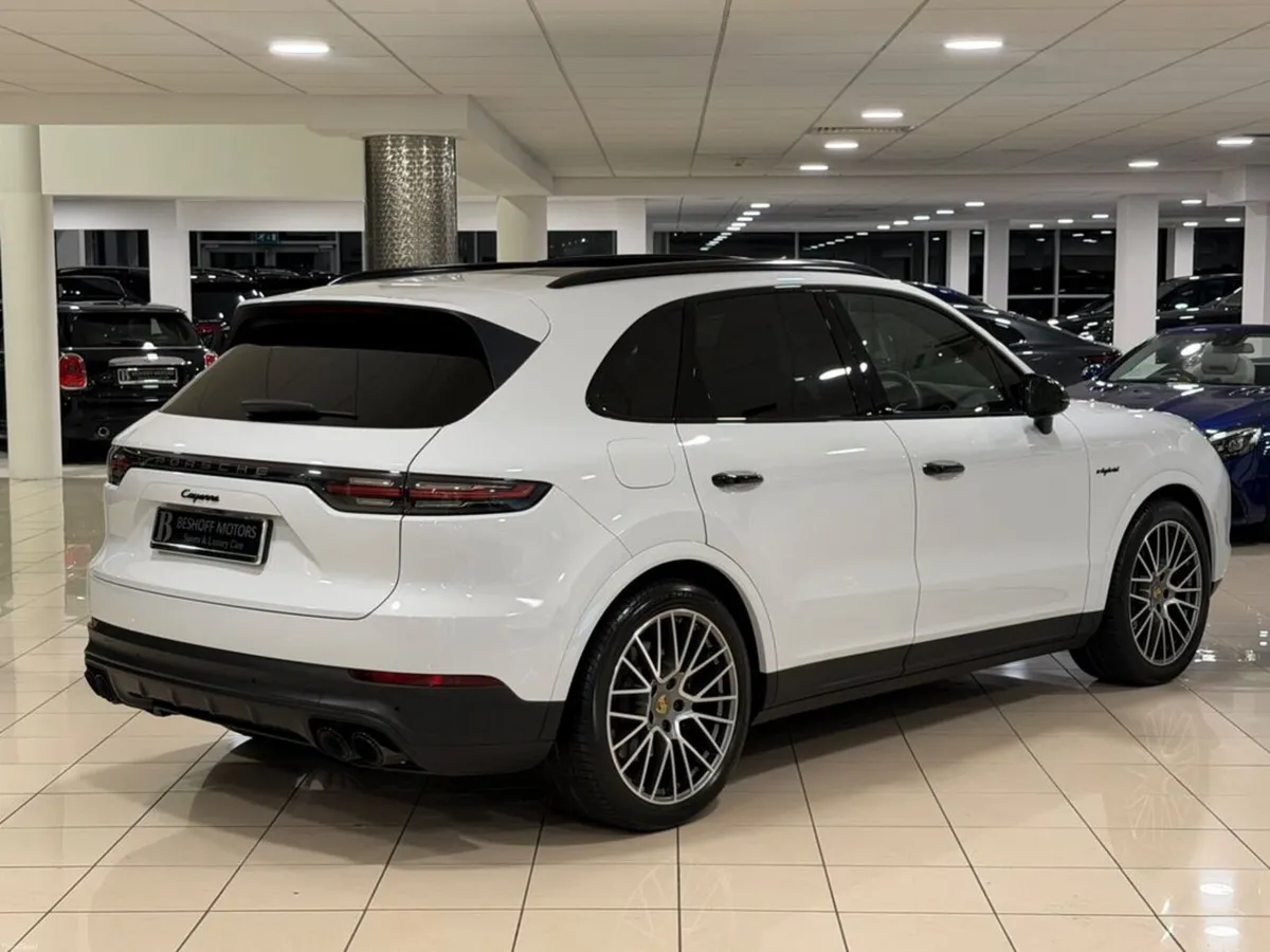 Porsche Cayenne E-HYBRID=HUGE SPEC//1 OWNER//222 R - Image 3