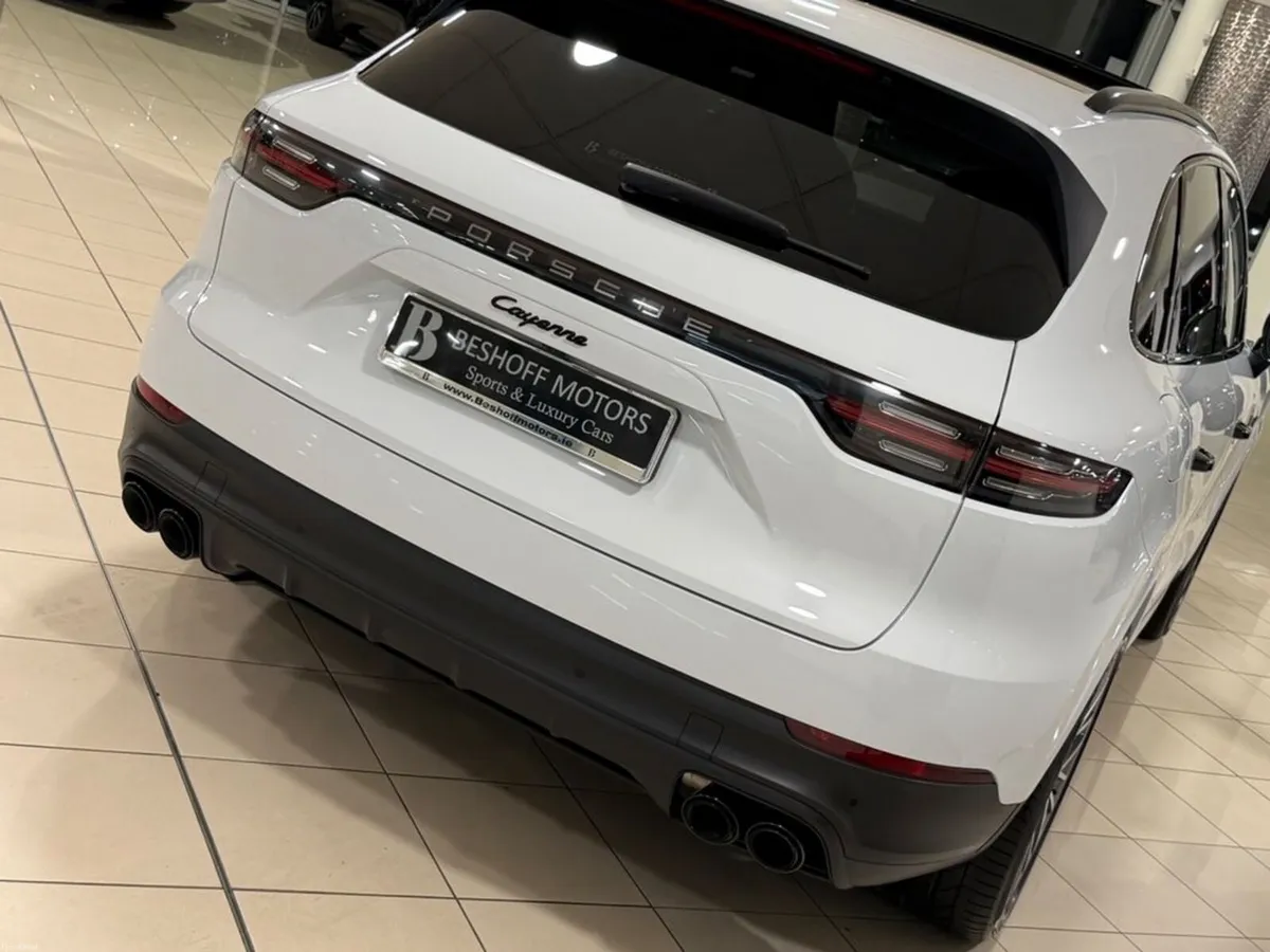 Porsche Cayenne E-HYBRID=HUGE SPEC//1 OWNER//222 R - Image 4