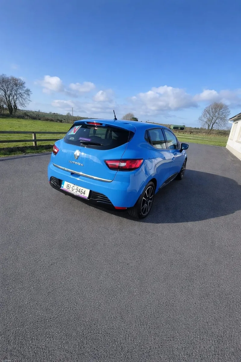 Renault clio (lutecia) - Image 2