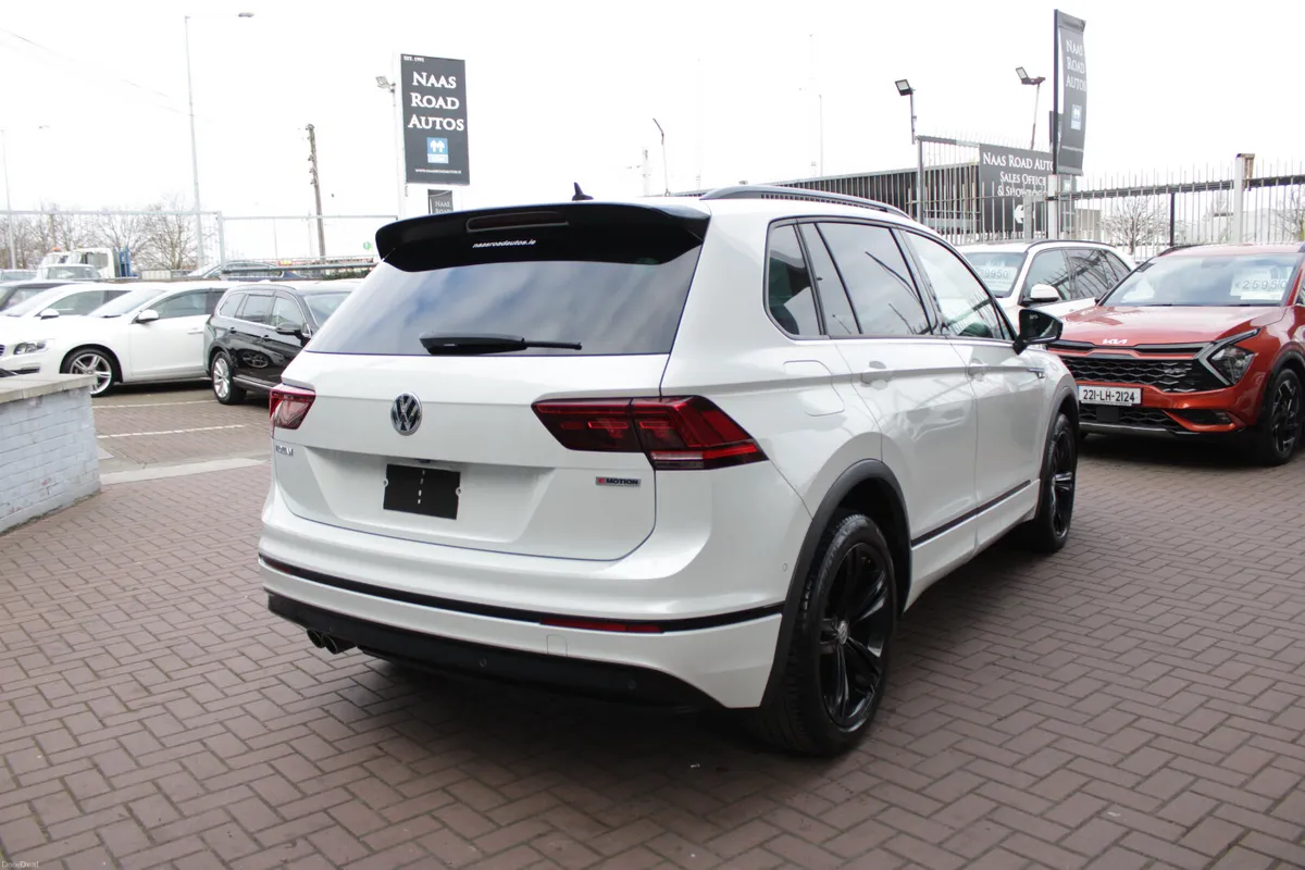 2018 VOLKSWAGEN TIGUAN R-LINE 4-MOTION 5DR AUTO - Image 4