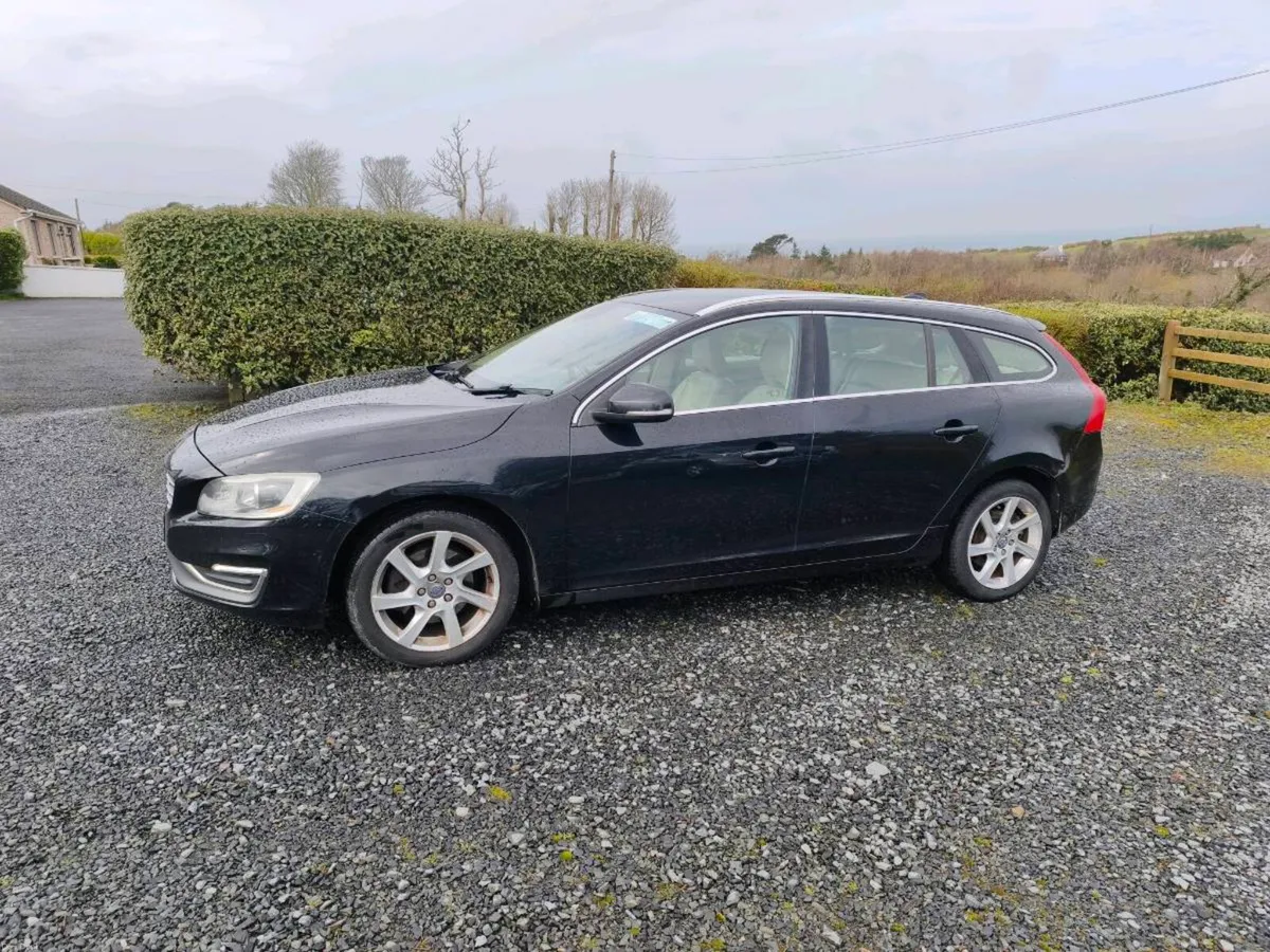 2014 142 Volvo V60 2.0 Diesel - Image 3