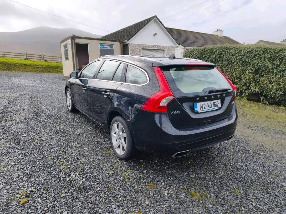 2014 142 Volvo V60 2.0 Diesel - Image 4
