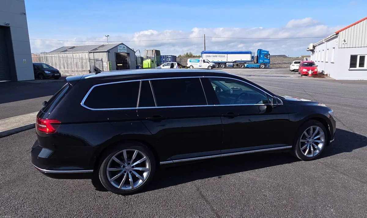 Volkswagen PASSAT ( 2 year warranty) - Image 3