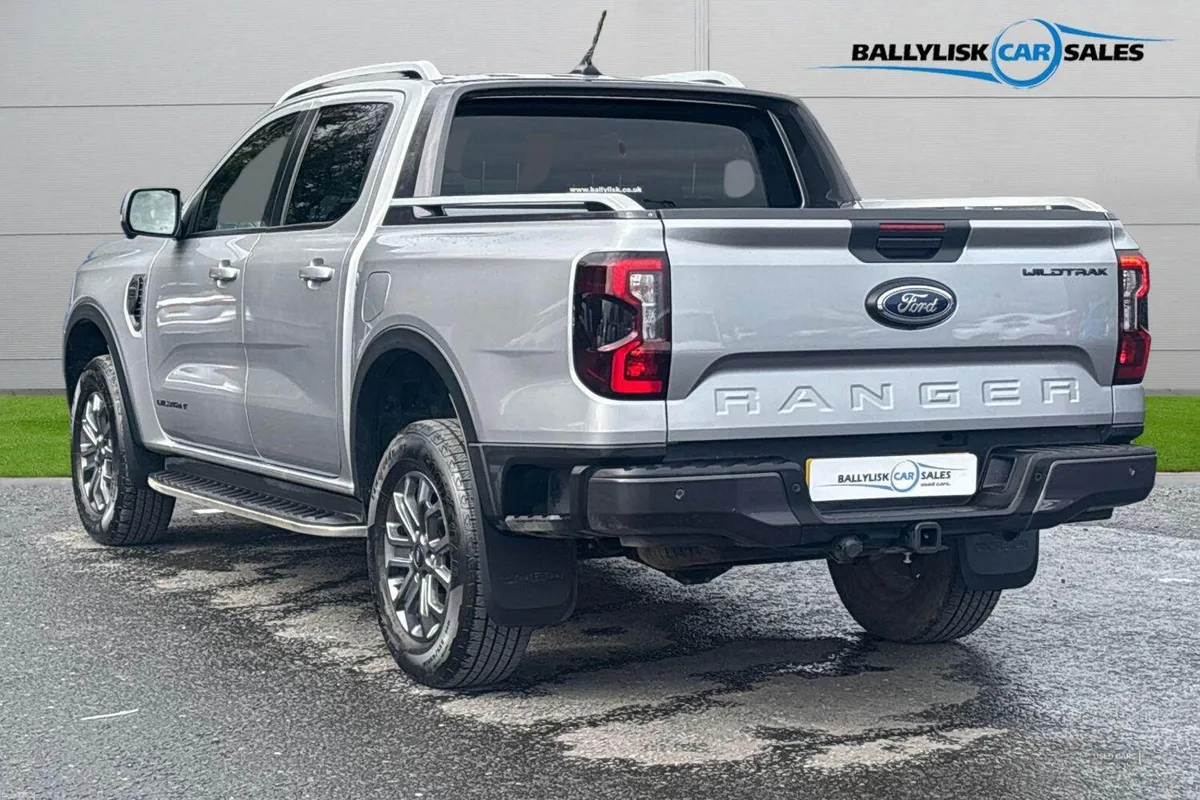 Ford Ranger 2.0 EcoBlue Wildtrak Auto 4WD In Silve - Image 2