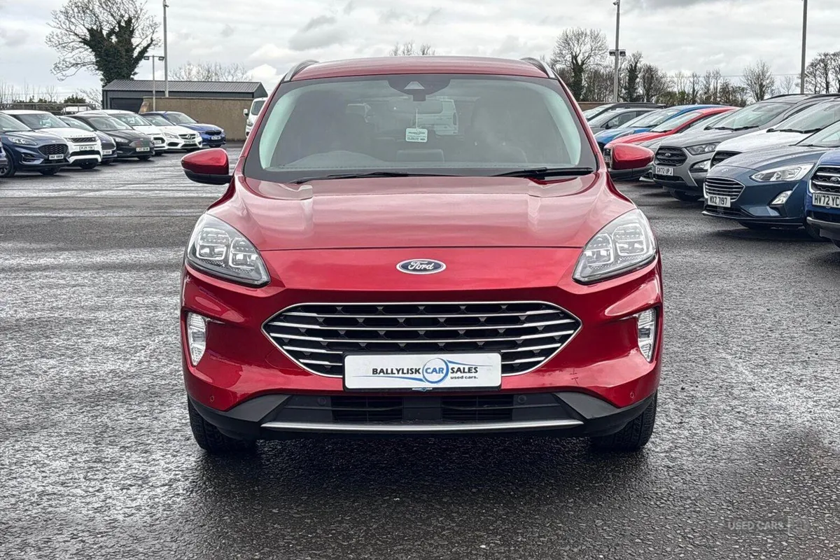 Ford Kuga 1.5 EcoBlue Titanium Edition SUV 5dr Die - Image 4