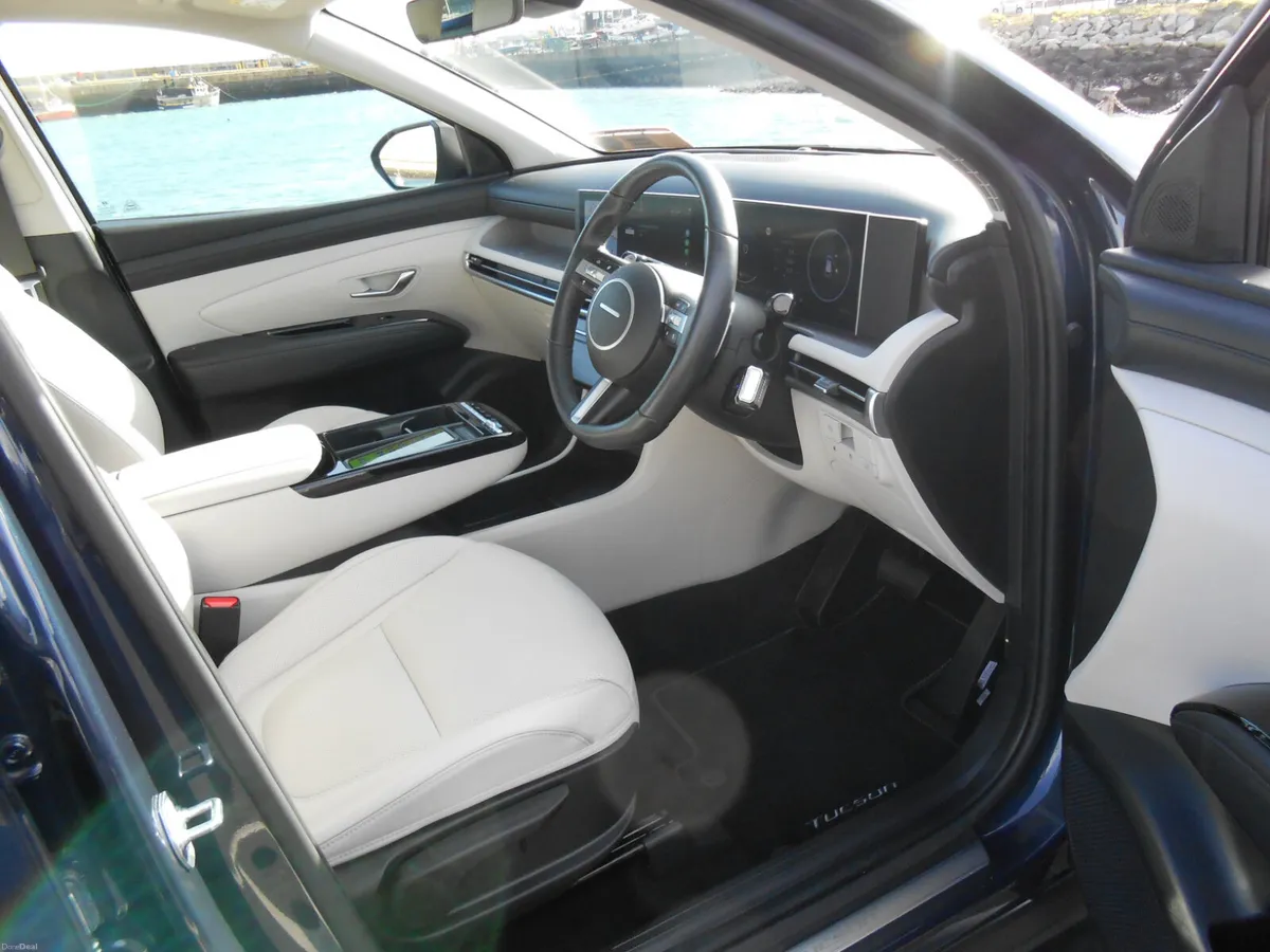 Hyundai Tucson Platinum PHEV 2025 - Image 3