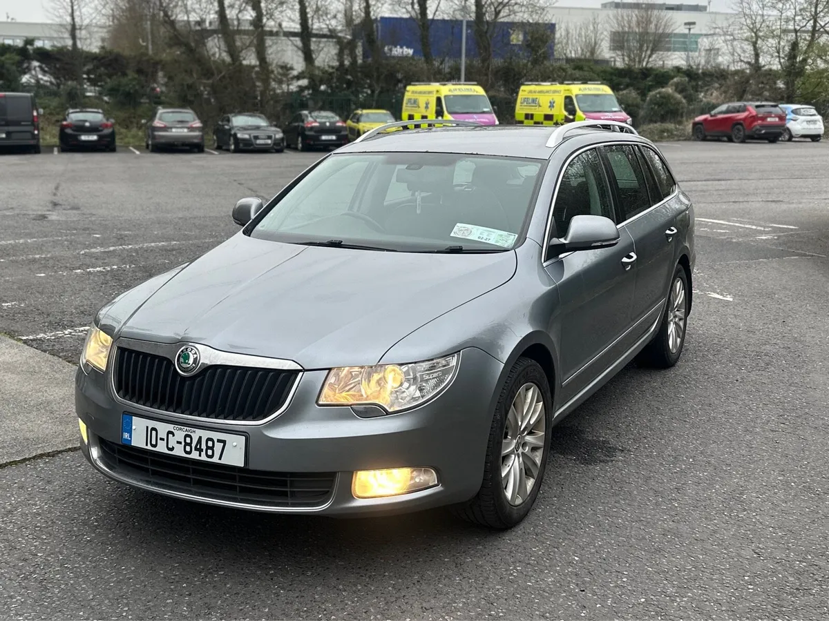 Skoda Superb estate 2010 - Image 2