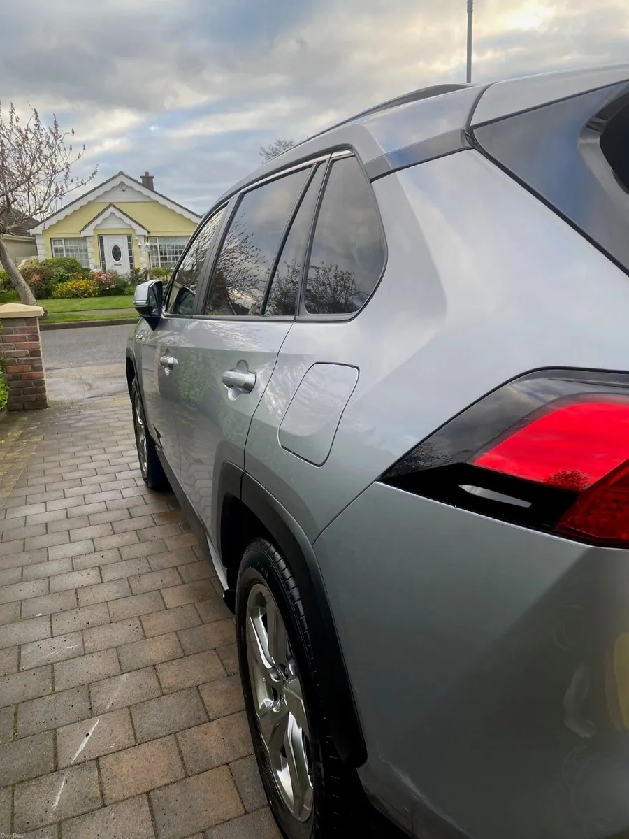 Toyota RAV4 2019 SOL - Image 2
