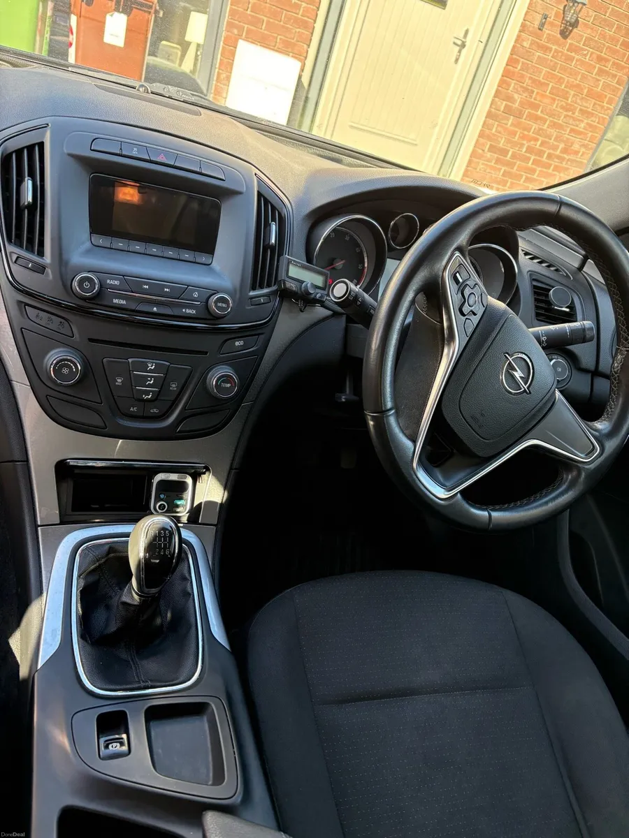 2014 Opel insignia 2 litre - Image 4