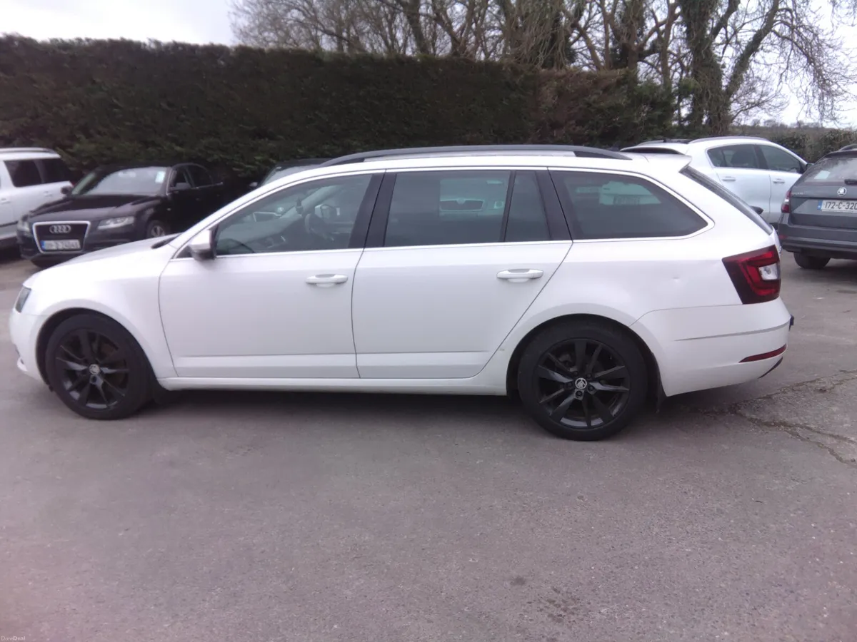 Skoda Octavia 2018 - Image 4