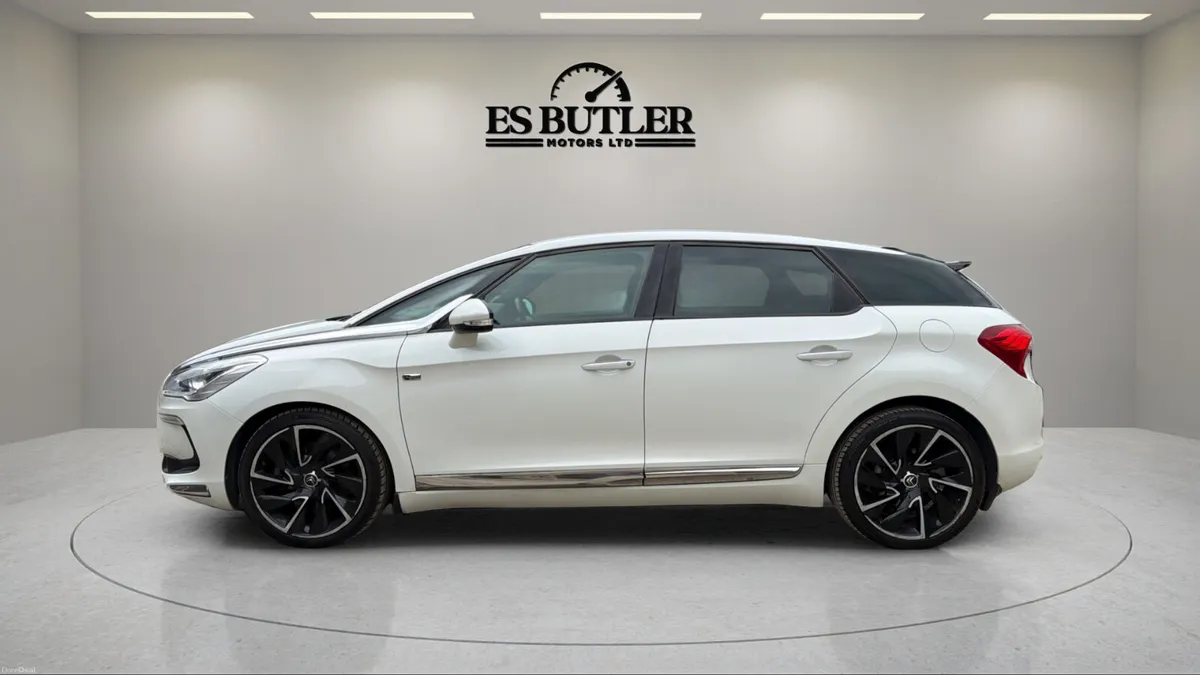 2012 Citroen DS 5 2.0L AUTO DIESEL HYBRID - Image 2