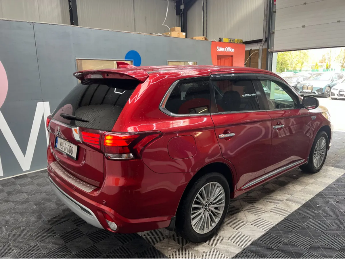 Mitsubishi Outlander 2019 MITSUBISHI OUTLANDER PHE - Image 2