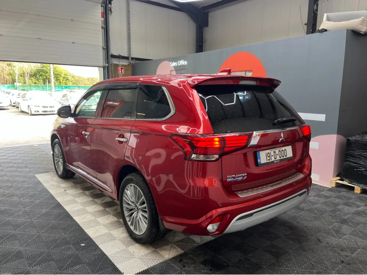 Mitsubishi Outlander 2019 MITSUBISHI OUTLANDER PHE - Image 4