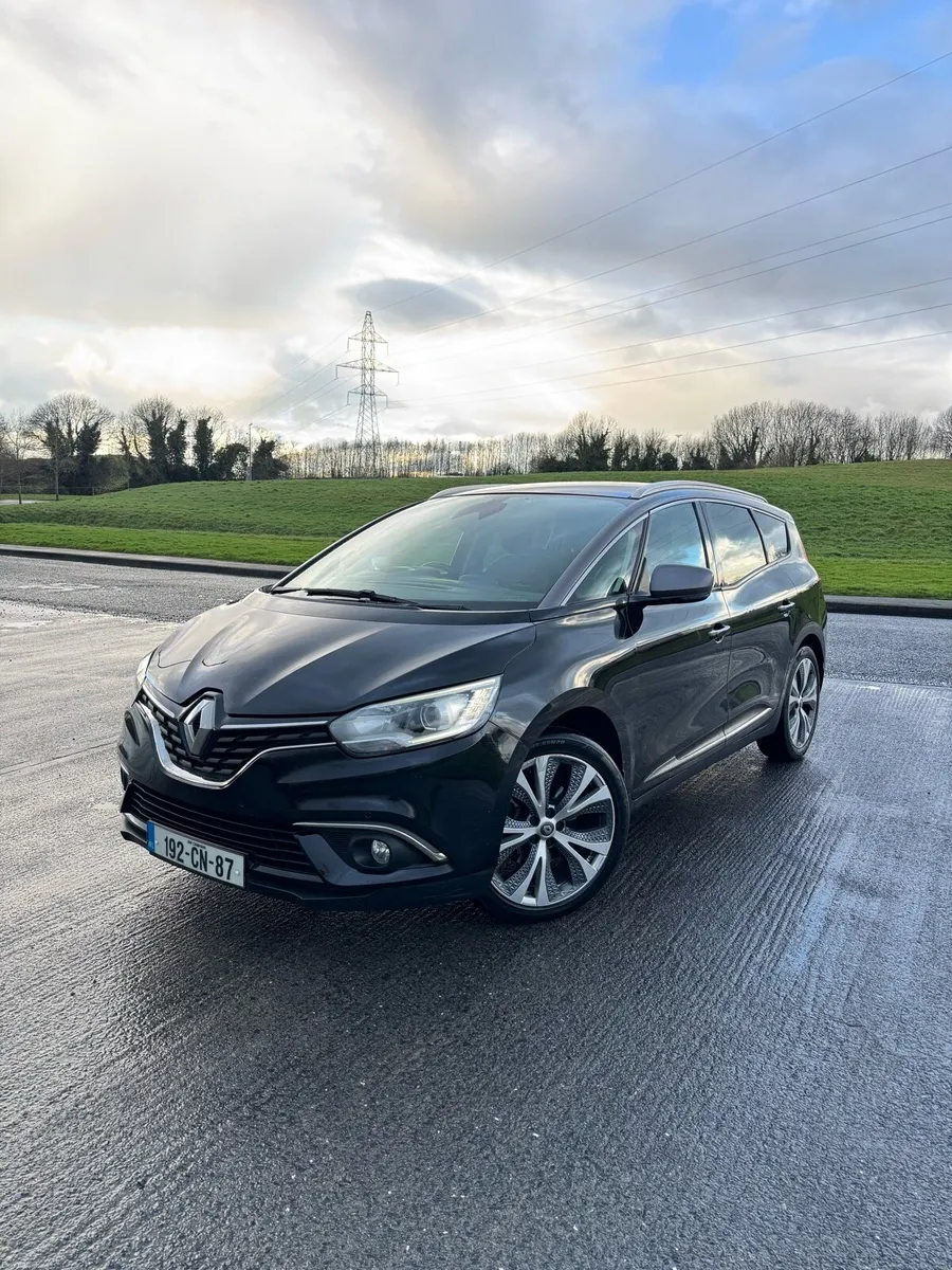 2019 Renault Grand Scenic Signature | High Spec - Image 3