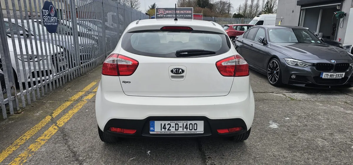 2014 Kia Rio    (2 Owners & low milage) - Image 3