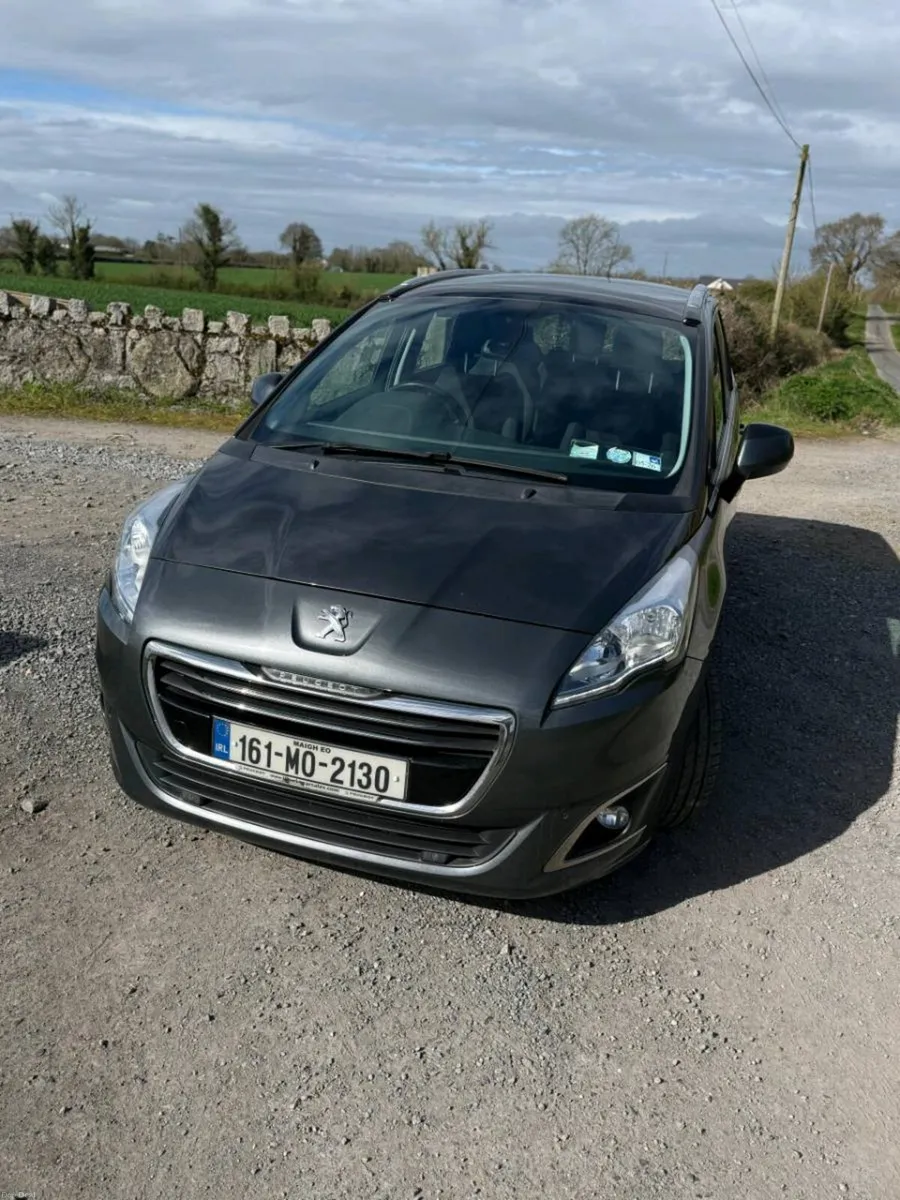 Peugeot 5008 - Image 2