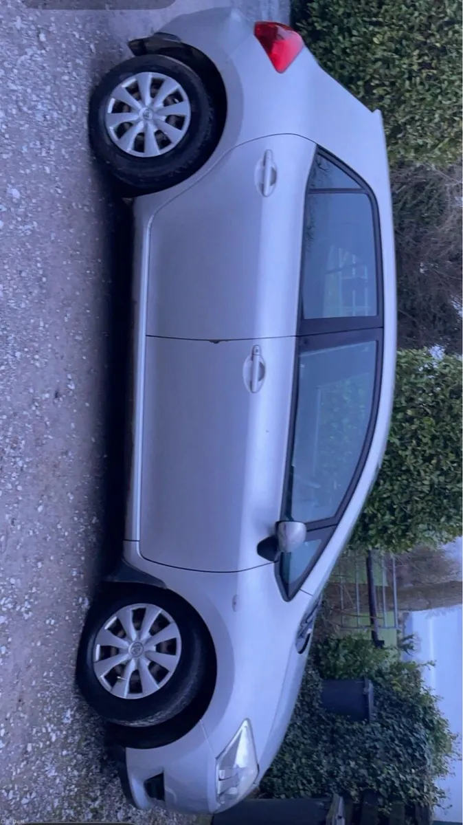 Toyota Auris - Image 1