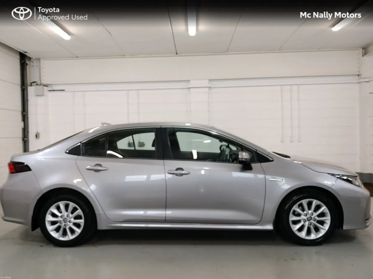 Toyota Corolla HYBRID LUNA SAL - Image 4