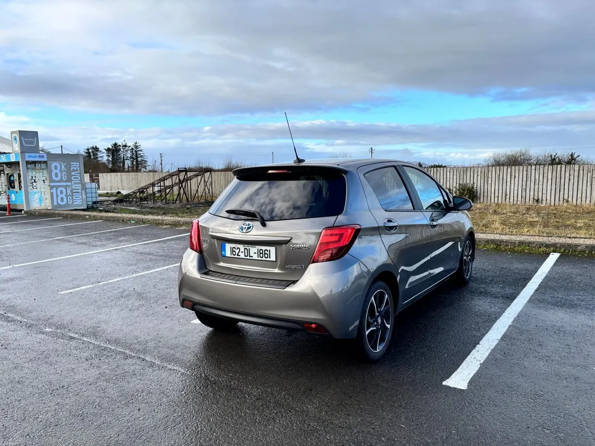 Toyota Yaris 2016 - Image 3