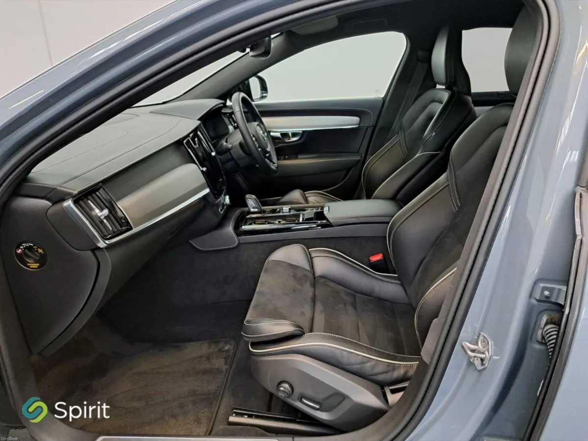 Volvo S90 R-Design T8 PHEV T8 AWD 390HP*Call Andre - Image 4