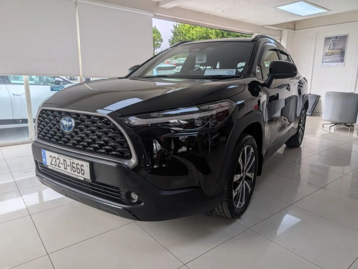 Toyota Corolla Cross Luna Sport 4dr A - Image 1