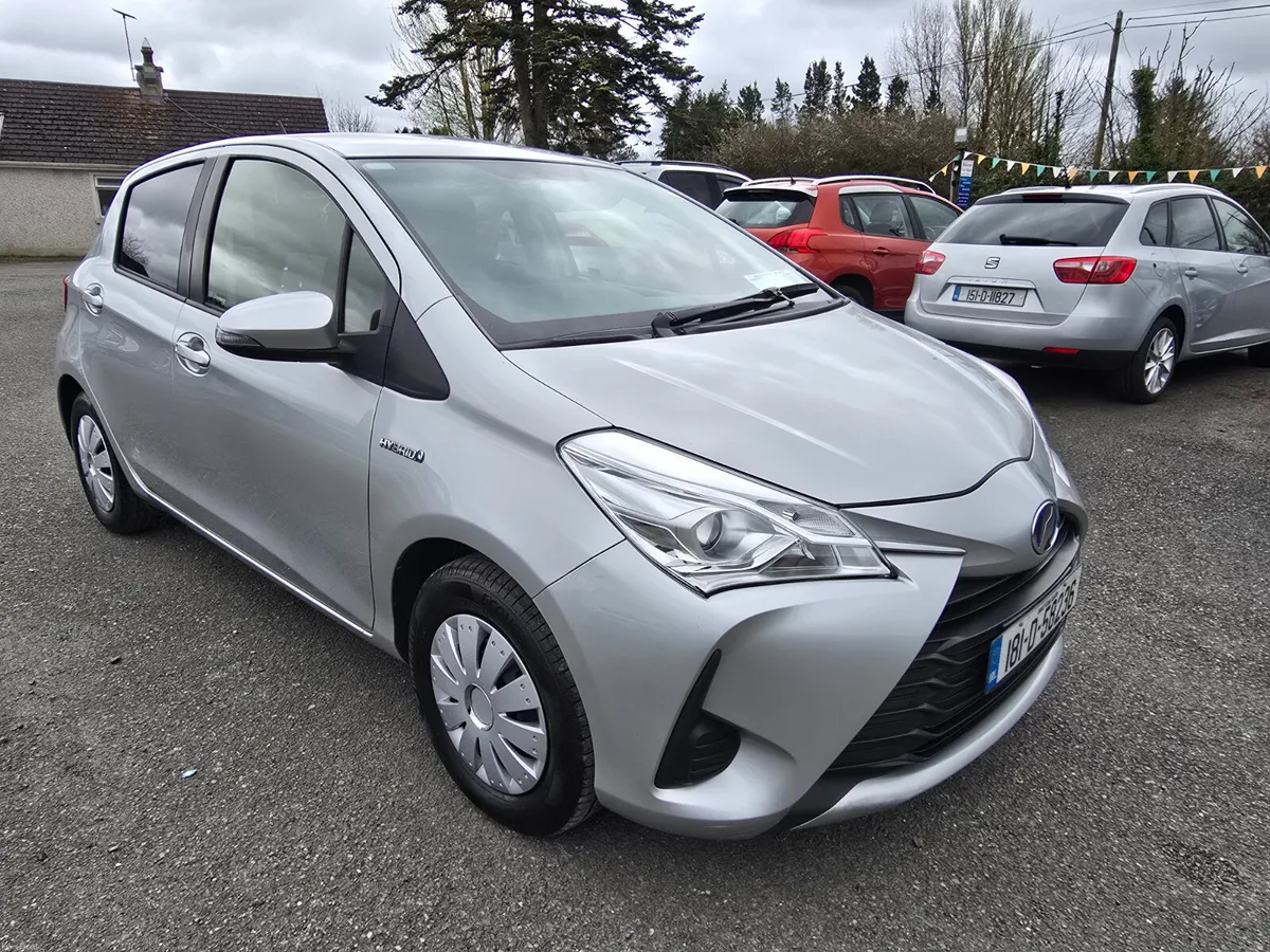 181 Toyota Vitz Yaris Hybrid Automatic - Image 1