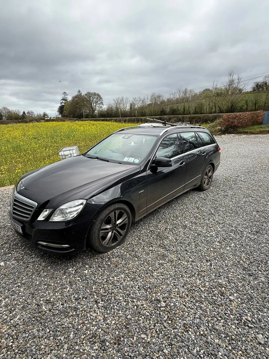 2011 Mercedes E class 7 seater diesel - Image 1