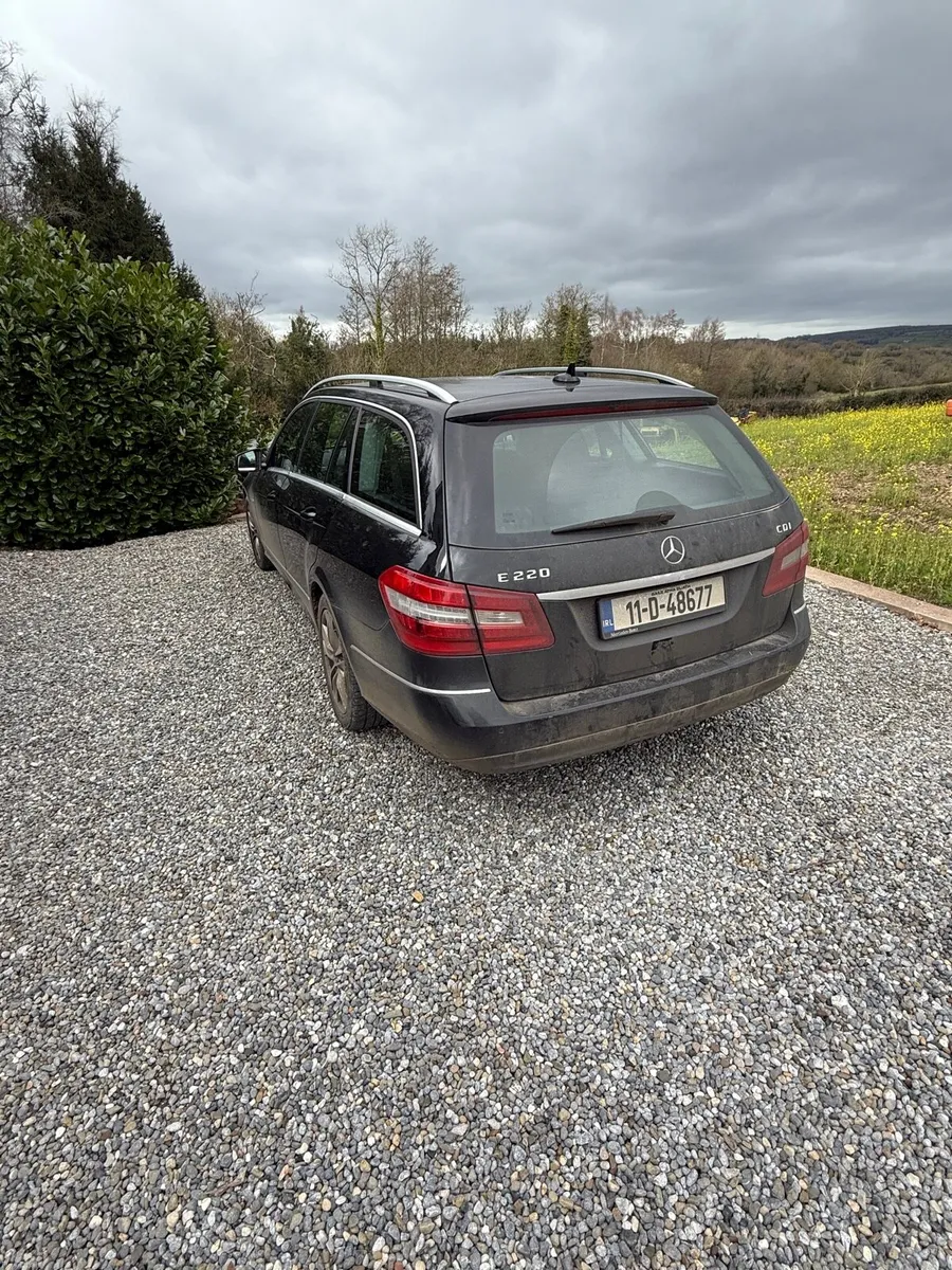 2011 Mercedes E class 7 seater diesel - Image 3
