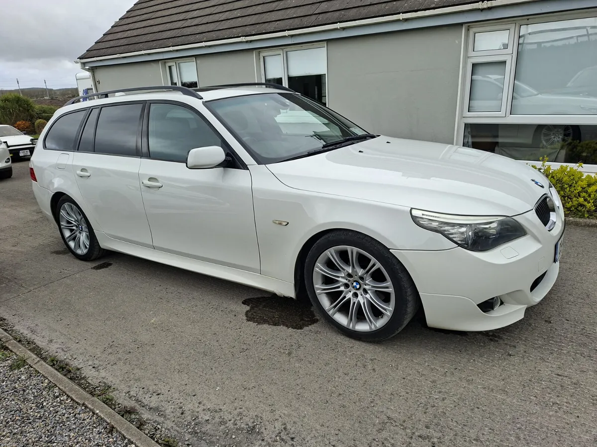 BMW 525i M Sport Touring - Image 4